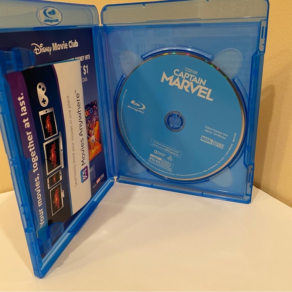 Captain Marvel Blu-Ray - Picture 2 of 3